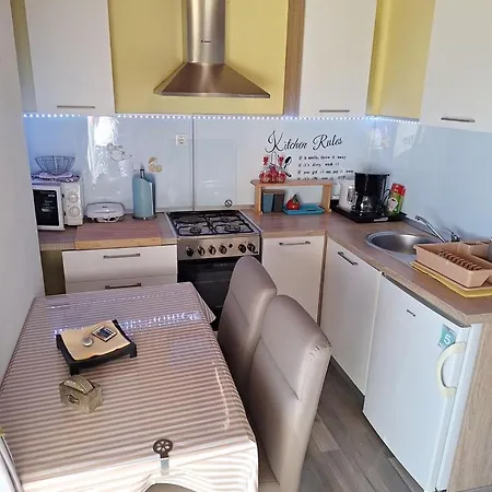 Stana A2+2 For 4 Persons With Balcony And Sea View Apartment